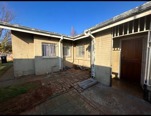 3 BEDROOM HOUSE FOR SALE IN VANDERBIJLPARK CW 1